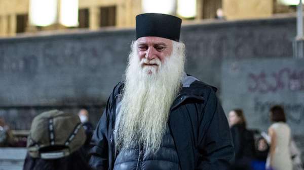 მცხეთა-თბილისის ეპარქიული კომისიის გადაწყვეტილებით, არქიმანდრიტ დოროთე ყურაშვილს კომისიაზე „არასაპატიო მიზეზით არგამოცხადებისთვის მკაცრი გაფრთხილება ეძლევა“, ახსნა-განმარტებისთვის კი ის მომავალ კომისიაზე უნდა გამოცხადდეს