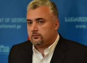 "მაგ სიმართლით იარეთ!"-სერგი კაპანაძე ნათია თურნავას