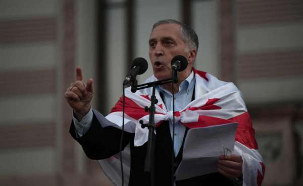 პროკურატურამ პაატა ბურჭულაძეს, მურთაზ ზოდელავას, ირაკლი ნადირაძეს, პაატა მანჯგალაძეს და ლაშა ბერიძეს ბრალი წარუდგინა