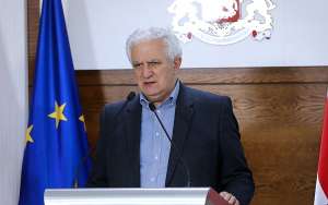 "ყველაფერი ერთბაშად რომ გაიხსნას, იგივე ვითარება დადგება" -ამირან გამყრელიძე