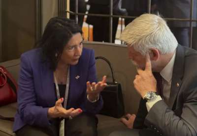 "საქართველოში ახალი არჩევნების აუცილებლობის შესახებ ჩეხეთის პრეზიდენტთან, პეტრ პაველთან კარგი საუბრი მქონდა"- სალომე ზურაბიშვილი