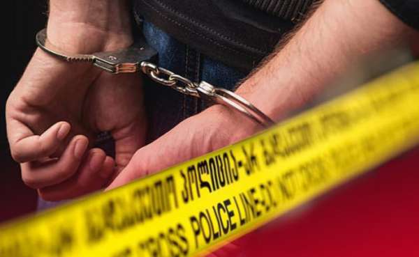 სამართალდამცველებმა ნარკოდანაშაულის ბრალდებით 2 პირი დააკავეს &ndash; ამოღებულია ნახევარ კილოგრამამდე &bdquo;კოკაინი&ldquo; და 100 გრამი &bdquo;კლეფედრონი&rdquo;