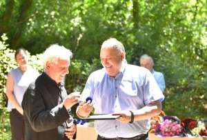 ქუთაისის ბოტანიკურ ბაღში საპატიო და ღვაწლმოსილი მოქალაქეები დააჯილდოეს