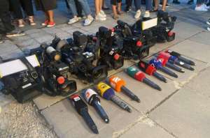 უპრეცედენტო გაერთიანება - ოპერატორებმა გადაღება შეაჩერეს  - ვიდეო