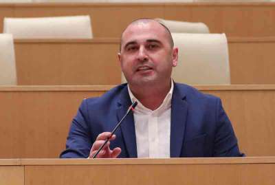 "ხალხს უნდა ჰქონდეს პასუხები და არა ცინიზმი, დაცინვა - ყველა ვხედავთ, როგორ არის საქართველოში შემოსული საწვავი ორჯერ გაძვირებული" - ლევან ხაბეიშვილი