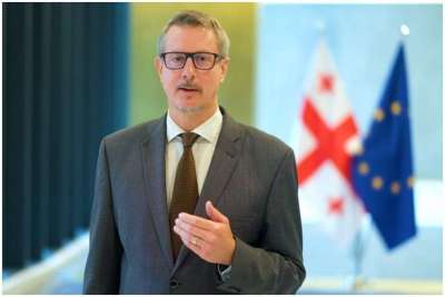 "კამათიდან მოქმედებებზე გადასვლის დროა" - კარლ ჰარცელი