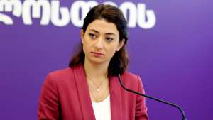 ,,ტყიბულის მე-6 სკოლის დირექტორის მოადგილე შვილის პოლიტიკური საქმიანობის და &bdquo;გახარია საქართველოსთვის&ldquo; გუნდის წევრობის გამო სამსახურიდან გაათავისუფლეს"- ანა ბუჩუკური