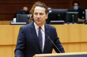 “დროა, რუსეთის ხელმძღვანელობამ გაიგოს, რომ ევროპის უკანასკნელი იმპერიის აღდგენის მცდელობა წარუმატებლობისთვისაა განწირული” - რადოსლავ სიკორსკი