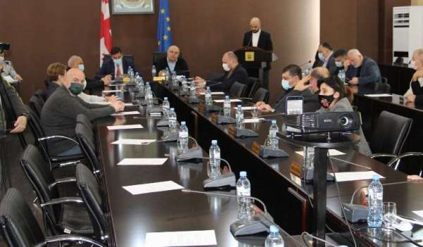 დღეს, ქუთაისის მუნიციპალიტეტის საკრებულოს მე-20 რიგგარეშე სხდომა გაიმართა