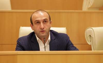 " საკითხების განხილვა უკუღმა დაიწყეს - მართლა ვერაფერი გავიგე ამ შეხვედრაზე, თუ გამრავლების ტაბულა არ იცით, ლოგარითმებზე ხომ არ მიხვალთ პირდაპირ?! "- იაგო ხვიჩია