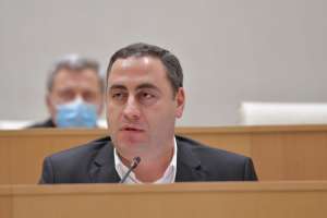 &ldquo;თვლით თუ არა თქვენს თავს ნოტარიუსად? თქვენს შიშს, წულუკიანის მოყვანაზე, რამდენი ქულით შეაფასებთ? თუ ფორმალურად მაინც აპირებთ, დაიცვათ სასამართლო, ტესტი უნდა ჩააბაროთ&rdquo; - გიორგი ვაშაძე მოსამართლეს