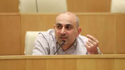 "ნაცმოძრაობას&ldquo; პრეზიდენტზე ზეწოლის ბერკეტი უჩნდება, თუ მიშას არ გამოუშვებს, იმპიჩმენტს მხარს დაუჭერენ" - ალექსანდრე რაქვიაშვილი