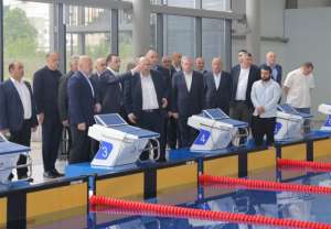 პრემიერ-მინისტრმა ქუთაისში ოლიმპიური საცურაო აუზი დაათვალიერა