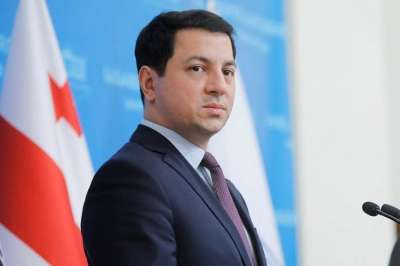 "ფაქტია, რომ რაღაც მუხტი ამ ადამიანმა გაიყოლა და პარტია კიდევ უფრო მეტად დაშლილია დღეს" - არჩილ თალაკვაძე ნიკა მელიაზე