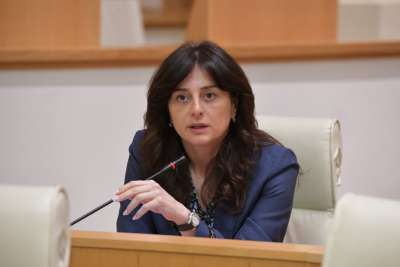 &quot;ჩვენ მზად ვართ აშშ-სთან სტრატეგიული პარტნიორობის განახლებისთვის, ევროკავშირში გაწევრიანების პროცესის დაჩქარებისთვის, მაგრამ არა იმის ხარჯზე, რომ საქართველოში სხვა სახელმწიფოების წარმომადგენლებმა თითი გვიქნიონ&quot;- მაია ბითაძე