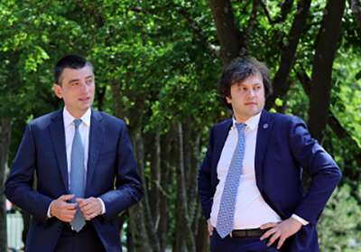 "ეს სიტყვები გაიგონა გახარიამ და მაშინვე გაიწია ირაკლი კობახიძეზე" - სკანდალური თათბირის დეტალები