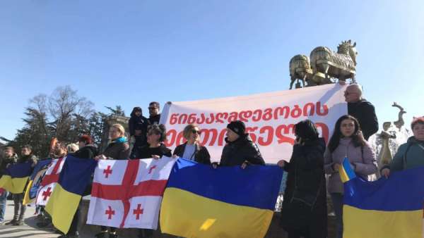 ,,წინააღმდეგობის ერთი წელი&quot; - ქუთაისში უკრაინის მხარდამჭერი აქცია გაიმართა