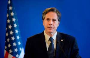 "ქართველმა ხალხმა გუშინ დემოკრატია მიიღო - ახლა პოლიტიკურმა ლიდერებმა პატივი უნდა სცენ კანონის უზენაესობას, გააუქმონ კანონმდებლობა, რომელიც ძირს უთხრის ფუნდამენტურ თავისუფლებებს, აღმოფხვრან ხარვეზები საარჩევნო პროცესში "-ენტონი ბლინკენი