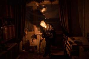 "შინ შუქი არ გვაქვს, სიბნელეში ჯდომას, აქ ყოფნა სჯობია" - როგორ აღნიშნავენ უკრაინელები შობა-ახალ წელს?