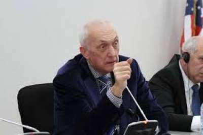 "პოლიტიკური პროცესები ქვეყანაში ვერ შეჩერდება" - ცერცვაძე