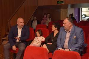 ქუთაისის იაკობ გოგებაშვილის სახელობის თოჯინების პროფესიულ სახელმწიფო თეატრში ახალი თეატრალური სეზონი გაიხსნა