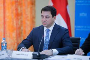 არჩილ თალაკვაძე არ პასუხობს, მიიღო თუ არა შეთავაზება ჯანდაცვის მინისტრის პოსტზე