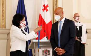 აღფრთოვანებული ვარ ამ ქვეყნითა და მისი ხალხით - ჯეიმს აპატურაი