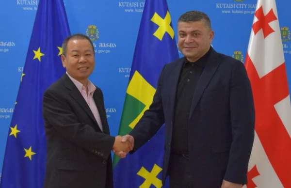 ქუთაისს კორეის რესპუბლიკის საელჩოს საქმის დროებითი რწმუნებული დაესუ ჩანგი ეწვია