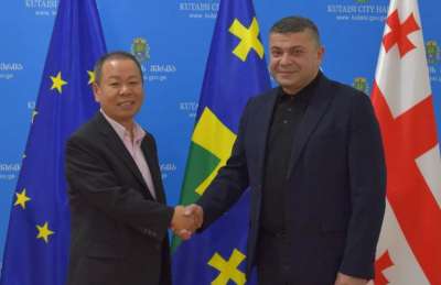 ქუთაისს კორეის რესპუბლიკის საელჩოს საქმის დროებითი რწმუნებული დაესუ ჩანგი ეწვია