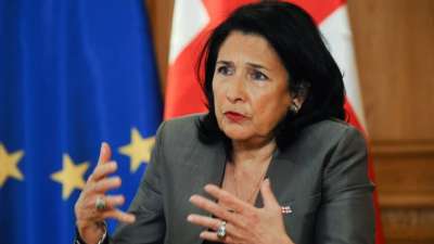 "საქართველოს მთავრობა აღარ არსებობს, მარიონეტი მთავრობა გვყავს, რომელიც ფაქტობრივად მოსკოვიდან იღებს ინსტრუქციებს" - სალომე ზურაბიშვილი