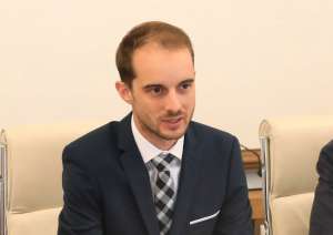 ''თვალყურს მივადევნებთ პროცესს პარლამენტში'' - ჟულიენ კრამპსი