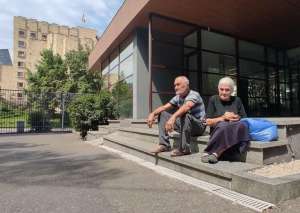 "მკვლელი შვილიშვილი არ მინდა" - შიმშილობის დაწყებას ზ.ხ.-ს ბებია და ბაბუაც აპირებენ