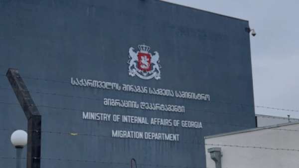 მარტის თვეში  მიგრაციის დეპარტამენტის თანამშრომლებმა უცხო ქვეყნის 97 მოქალაქე საქართველოდან გააძევეს