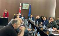 ქუთაისის საკრებულოს რიგგარეშე სხდომაზე ხმაური იყო