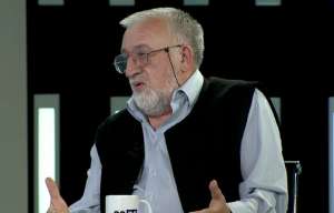 &ldquo;ზურაბიშვილს ებრძვის ორივე პარტია, რადგან ხელს უშლის &ldquo;ოცნებასაც&rdquo; და &ldquo;ნაციონალებსაც&rdquo; - ვახტანგ ძაბირაძე