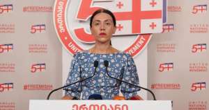 “ნაკლებად გვაინტერესებს „ტემუდან“ გამოწერილი ჩინური „ქოცები“ გახარიას სახით, რას იტყვიან 4 ოქტომბერზე, რუსულ პროექტად და „ტროას ცხენად“ დარჩა - აღიარა, რომ მზად არის, საკუთარი ტყავის გადარჩენისთვის მთელ პროცესს უღალატოს” - ანა წითლიძე