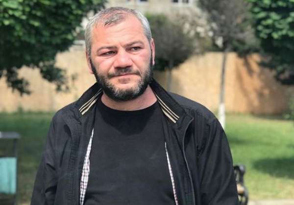 „კონ­კრე­ტულ­მა პი­რებ­მა დღეს და­მა­ნა­ხეს ის, რომ თურ­მე ზაზა სა­რა­ლი­ძე მხო­ლოდ და მხო­ლოდ სა­ხელ­მწი­ფო გა­დატ­რი­ა­ლე­ბის­თვის ყო­ფი­ლა სა­ჭი­რო!“