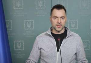 "ზელენსკი აცხადებს &bdquo;მესამე მაიდნის&ldquo; საფრთხეზე, რომელსაც ვითომდა პროვოცირებს კრემლი" - ალექსეი არესტოვიჩი