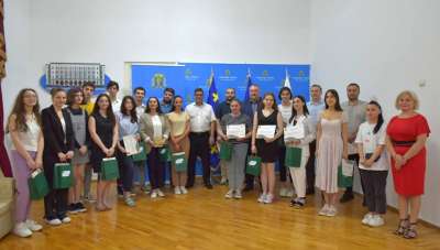 პროექტი „ახალგაზრდა ელჩები ქუთაისის განვითარებისთვის“ წარმატებით  დასრულდა - ვიდეო
