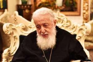 “არქიმანდრიტი დოროთე გათავისუფლდეს ქვემო ბეთლემის მაცხოვრის შობის სახელობის ტაძრის წინამძღვრობიდან და განმწესდეს წმ. სამების საპატრიარქო ტაძრის მღვდელმსახურად” – ილია მეორე