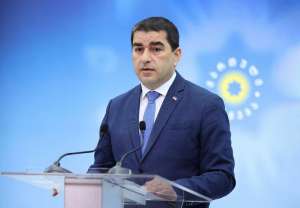 “ქალბატონი ლომჯარია მოუწოდებდა სხვებს გზის გადაკეტვაზე და თვითონ ტროტუარს არ ჩაცილებულა, ესეც საინტერესო მომენტია – როგორ წირავენ ადამიანებს სასჯელისთვის” – პაპუაშვილი