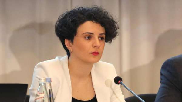 &quot;პოპულისტ პრემიერს &quot;უტყდება&quot; ქალების დაცვა, შს მინისტრს დანიშვნის დღიდან ამ თემაზე ხმა არ ამოუღია&quot; - ნათია მეზვრიშვილი