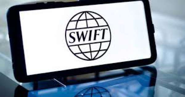 ევროკავშირი განიხილავს SWIFT-დან 20 რუსული ბანკის გათიშვის საკითხს