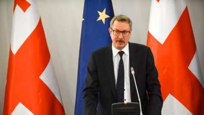 ''დაჟინებით მოვითხოვთ ხელისუფლებისაგან, რომ დაიცვას სააკაშვილის, როგორც პატიმრის უფლებები'' - კარლ ჰარცელი