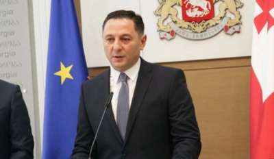 ვახტანგ გომელაური &bdquo;დამხობის&ldquo; შესახებ ვანო მერაბიშვილის განცხადებას &bdquo;არასერიოზულს&ldquo; უწოდებს