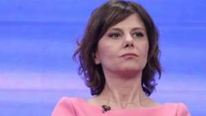 “ხაზარაძე ვირტუალურ არაბ ურდოებს რომ ებრძვის, ამაზე სევდიანი მარტო არაჟნის კონტეინერით შემოგელვებული და “ჯღან უცხოელებთან” მებრძოლი მიშა იყო” - თამარ ჩერგოლეიშვილი