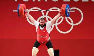 ლაშა ტალახაძემ ოლიმპიადაზე ოქროს მედალი მოიპოვა და ახალი მსოფლიო რეკორდი დაამყარა