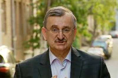 "ძალიან კარგი სტუდენტი, ხუთოსანი, მაგრამ აქ არის ოროსანი მინისტრი" - რომან გოცირიძე თურნავაზე