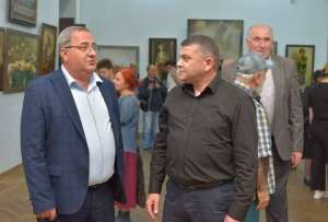 ქუთაისის დავით კაკაბაძის სახელობის სახვითი ხელოვნების გალერეაში მხატვარ ლადო თევდორაძის პერსონალური გამოფენა გაიმართა