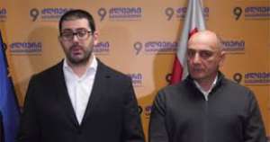 საბა ბუაძის თქმით, პარტიიდან გარიცხეს დეპუტატი, რომელიც საკრებულოს თავმჯდომარის არჩევაში &bdquo;ოცნებას&ldquo; დაეხმარა